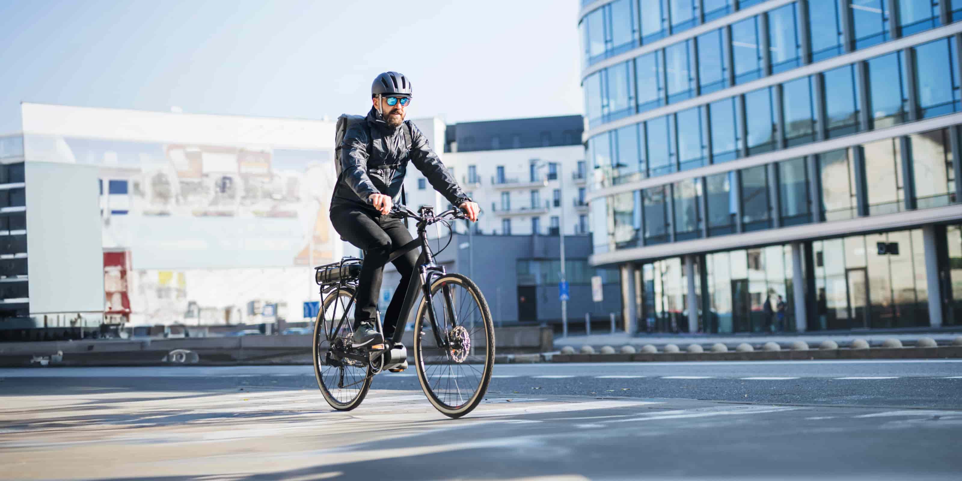 Cyclist in the city